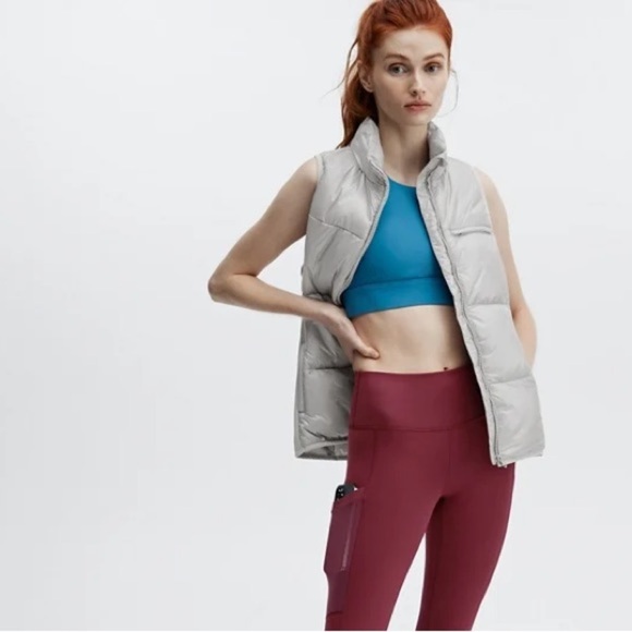 Fabletics Womens Small Elliot Gray Packable Puffer Vest Jacket New Running - Picture 5 of 6